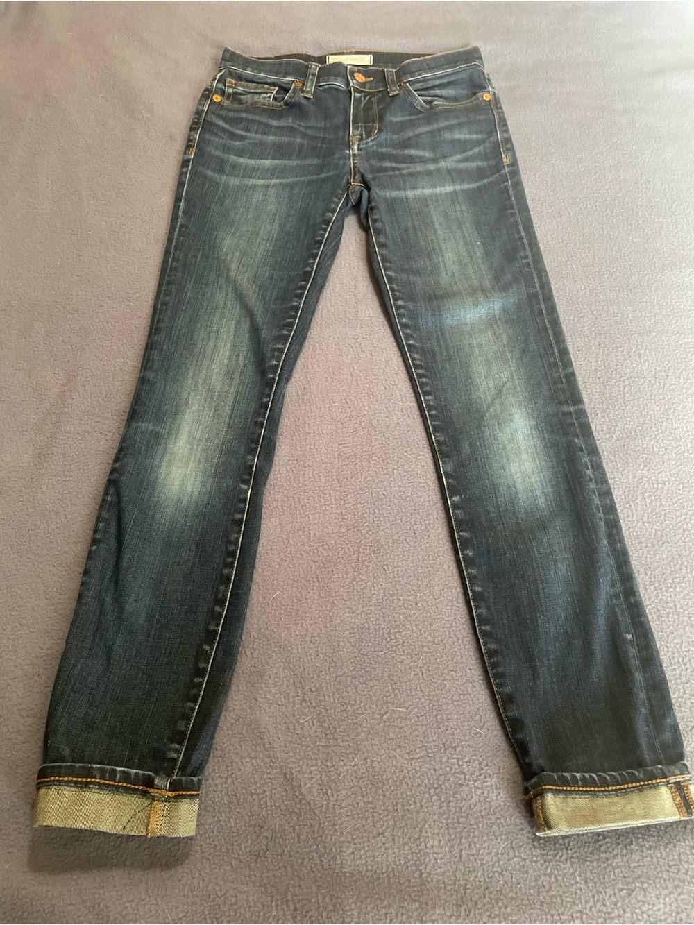 Madewell Slim Straight Menโs Jeans in Dark Blue Wash
